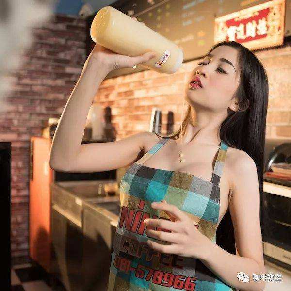 洪洋杨紫李现是北影的同一届同学